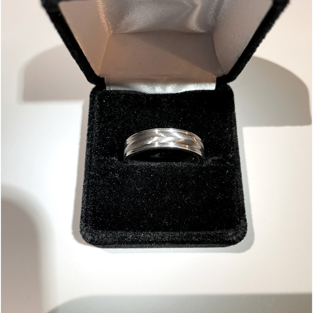 Stainless steel men’s wedding band